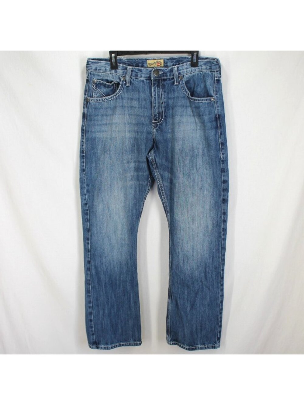 Wrangler 20X Vintage Bootcut Jeans Mens Size 36 x 32 Medium Wash Blue Low Rise